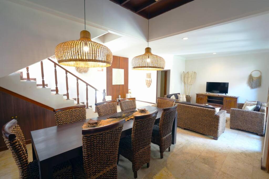 Villa Marie - Kuta - 6 Bedroom 4 Bathroom - Great Location ! Kuta (Bali)
