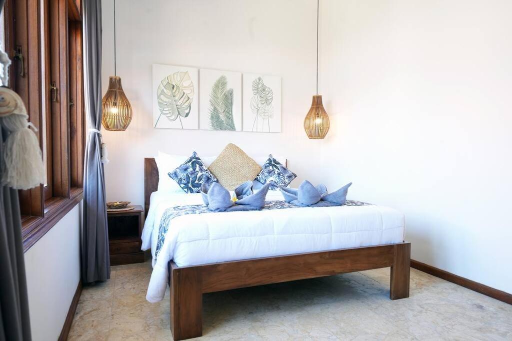 Marie - Kuta - 6 Bedroom 4 Bathroom - Great Location ! Villa