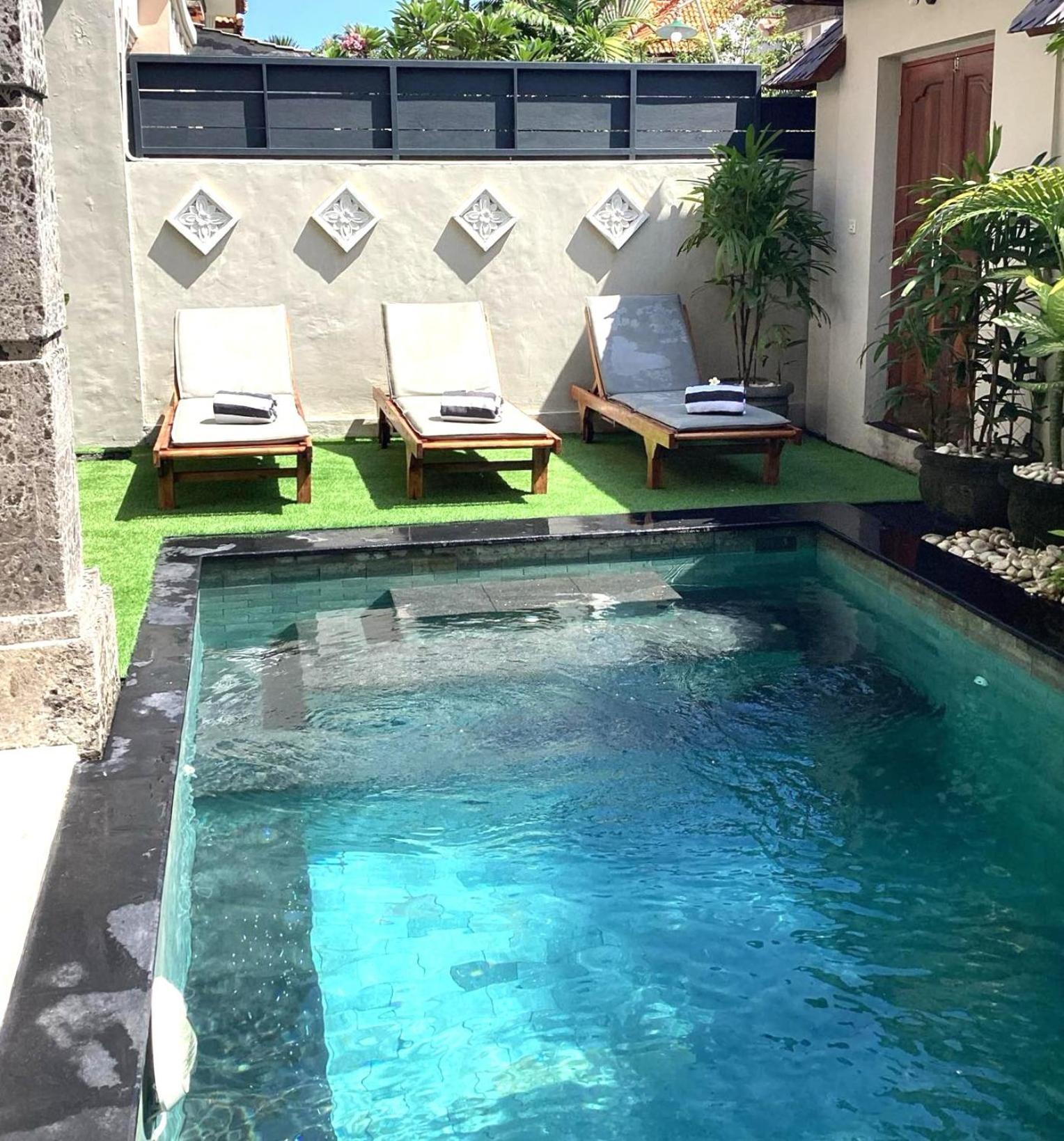 Villa Marie - Kuta - 6 Bedroom 4 Bathroom - Great Location !